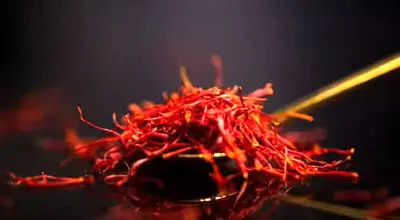 با زعفران، پوستت را به دوران طلایی برگردان!