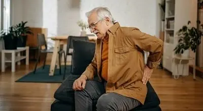 گیاه گزنه بهترین درمان طبیعی سنگ کلیه