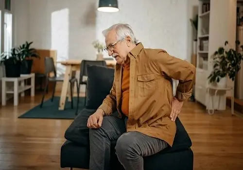30 درمان خانگی معجزه آسا برای رفع بوی بد دهان
