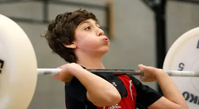 آیا تمرینات شدید ورزشی مانع رشد قد کودکان می‌شود؟