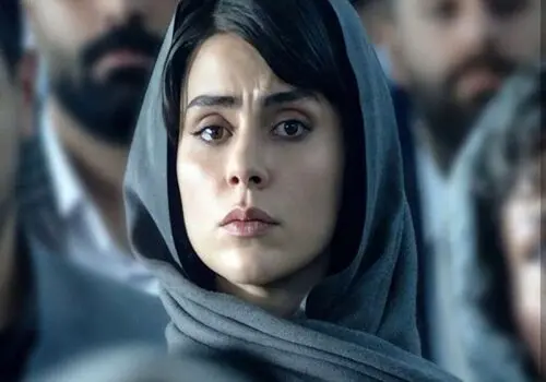 ​«آبان» همچنان در اوج

