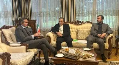 گروسی از مذاکرات خود با عراقچی در ژنو پیش از مذاکرات تهران ـ واشنگتن خبر داد