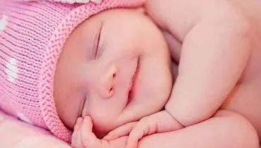 چرا نوزاد تازه متولد شده بوی خوبی می دهد ؟