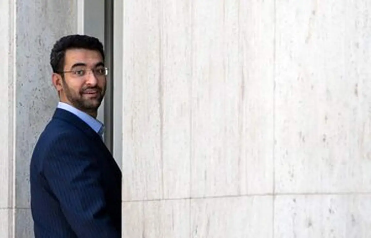 آذریجهرمی: ظاهراً یوتیوب و تلگرام تا عید رفع فیلتر میشوند