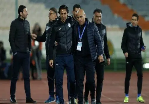 اعتراف سرمربی اسبق استقلال؛ بله، برادرم طرفدار پرسپولیس است!

