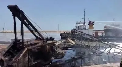 میزان خسارت حادثه آتش‌سوزى کشتى حامل متانول در بندر دیر بوشهر + فیلم
