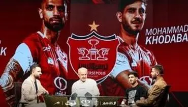 تصاویری از لحظه تمدید قرارداد دو ستاره پرسپولیس