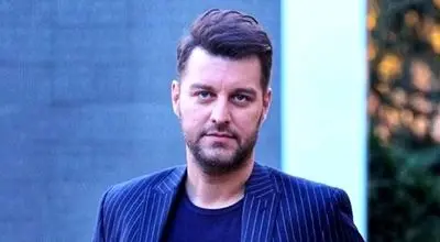 مجری معروف روی تخت بیمارستان + جزییات وضعیت بد باربد بابایی