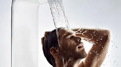 با دوش آب سرد به جنگ دردهایتان بروید!
