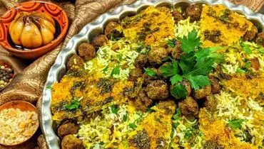 طرز تهیه کلم پلو شیرازی اصیل مجلسی+فیلم / نکات و فوت‌وفن های این غذای مجلسی را از دست ندهید