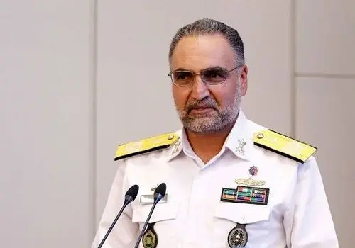 جانشین نیروی دریایی ارتش:  امروز پرچم جمهوری اسلامی  با عزت و اقتدار دور دنیا می‌چرخد