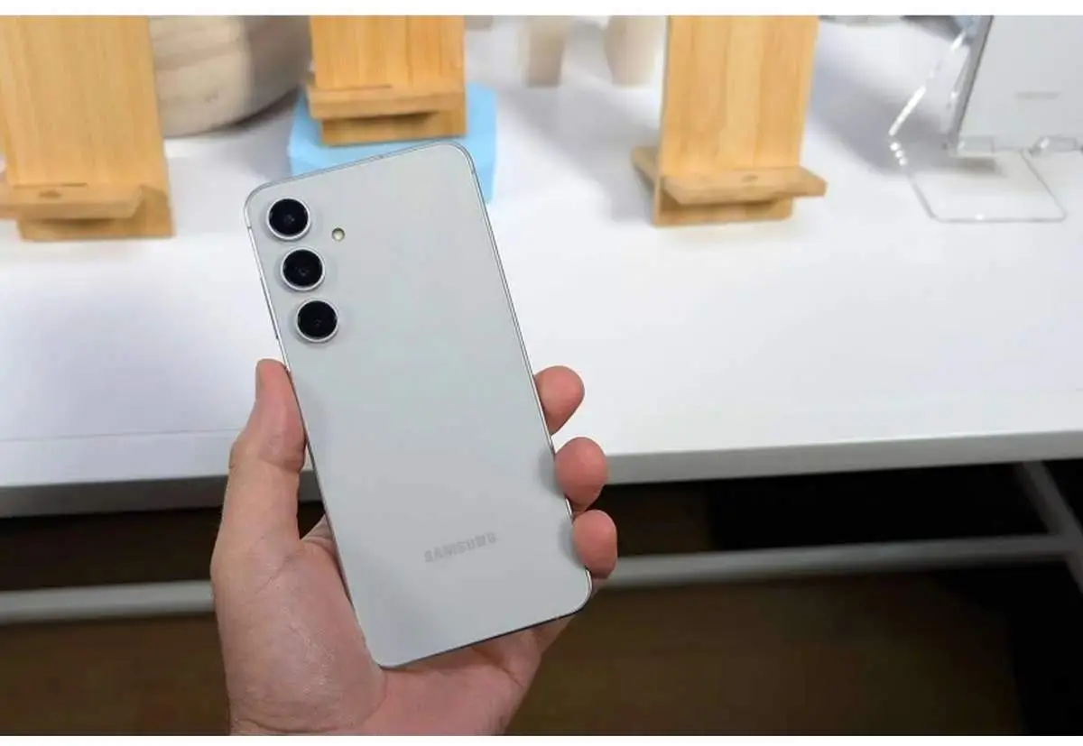 قیمت گوشی سامسونگ، شیائومی و آیفون امروز چهارشنبه ۲۷ بهمن ۱۴۰۴