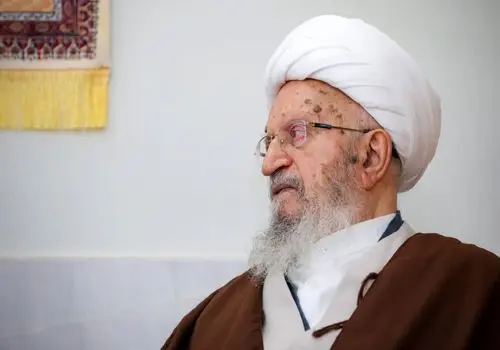 واکنش آیت‌الله مکارم به ارسال پیامک بی حجابی
