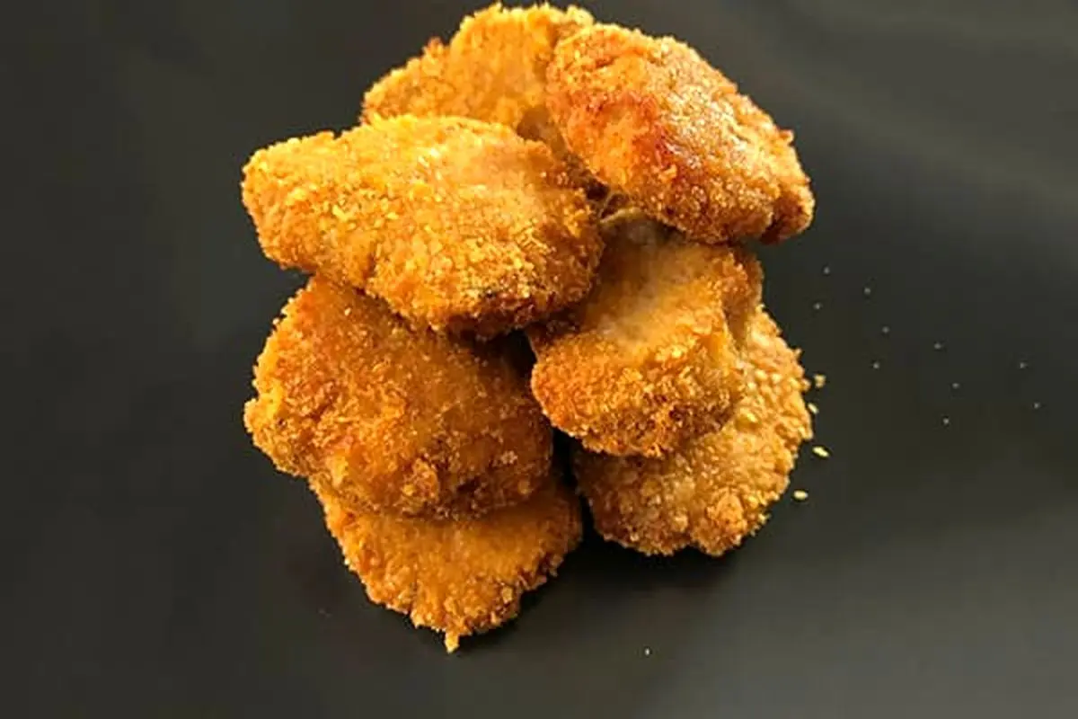 ۶۰ ناگت خوشمزه با تنها ۱ کیلو مرغ؛ دستور پختی ساده و مقرونبهصرفه+ فیلم