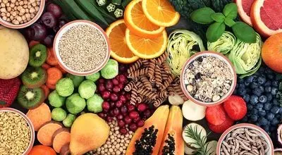 چه غذاهایی رفلاکس معده را تشدید می‌کند؟

