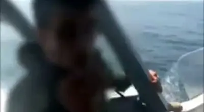 افسر ایرانی به ناو آمریکایی: باید فارسی صحبت کنی!