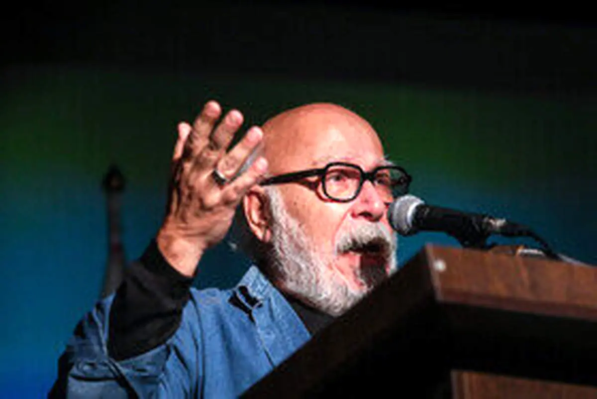 جمله آقای کارگردان درباره رهبر شهید انقلاب
