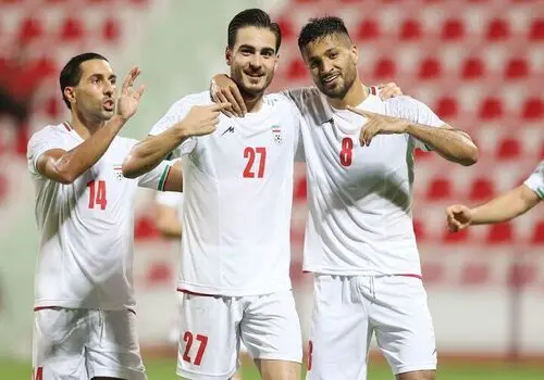 اولین تصویر لژیونر پرسپولیسی با پیراهن تیم جدید منتشر شد + عکس