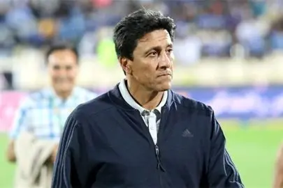 قلعه‌نویی و رفقایش من را در استقلال بایکوت کردند/ اشتباه کردم نباید دستیار ناصر حجازی می‌شدم!