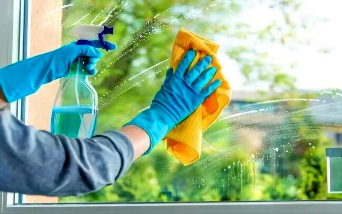6 ترفند جالب برای تمیز کردن شیشه ها