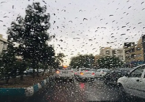 اعمال تعرفه ۱۰۰ درصدی برای واردات خودرو در سال آینده