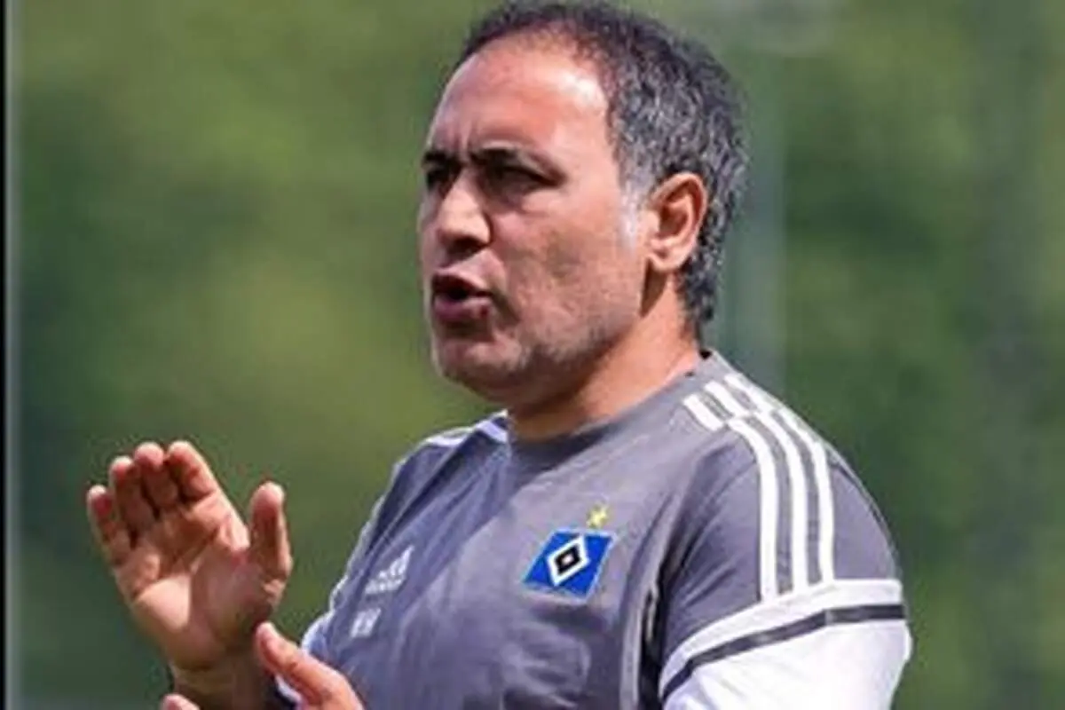 حضور اسطوره پرسپولیسی‌ها در رونمایی از کیت هامبورگ/عکس