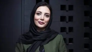 عکس کودکی رویا میرعلمی در آغوش مادر