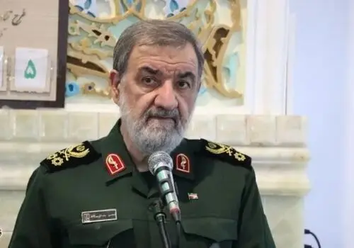 رهبر معظم انقلاب اسلامی : مستأصل‌شدن دشمن از ثمرات مقاومت ملی است