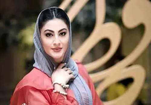 نگاهی به پوشش خاص مریم مومن در مراسم تقدیر از عکاسان سینما!