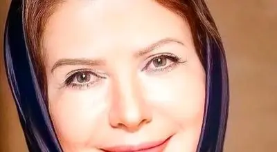 لعیا زنگنه در ۳۳ سالگی در کنار حمیده خیرآبادی