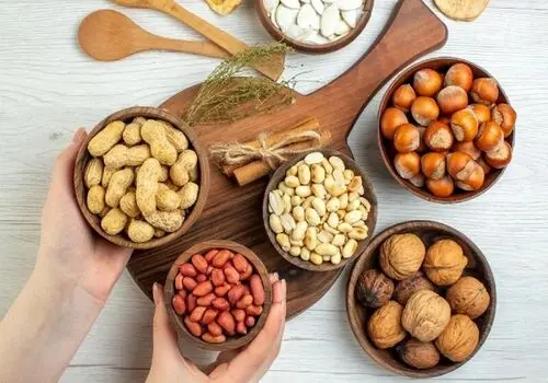 بادام یا گردو؛ کدام برای سلامت مفیدتر است؟