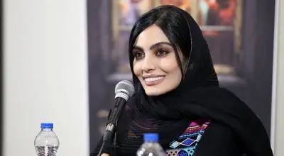 قدرت سادگی: چگونه یک جفت گوشواره‌ی ایرانی، استایل صحرا اسداللهی را از یکنواختی نجات داد؟!