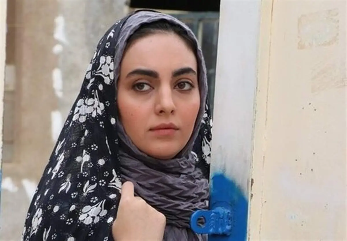 «مرضیه» سریال بچه مهندس در خودروی شخصی و لاکچری‌اش