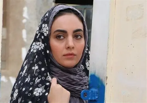 استایل شیک و قرمز مهشید جوادی غوغا کرد