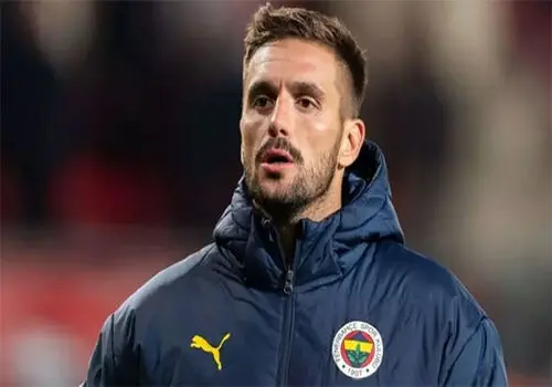 تماس کارتال ستاره لیگ برتر را پرسپولیسی کرد!