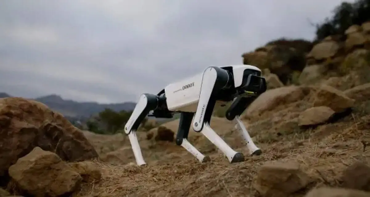 Dobot، سگ رباتیک هوشمند با قیمت یک گوشی پرچمدار معرفی شد