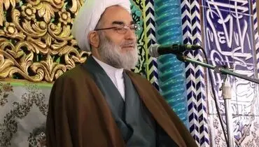 امام جمعه رشت: غولِ رسانه با نیرنگ ساندویچ به‌سبک مک‌دونالد، شوروی را منحل کرد