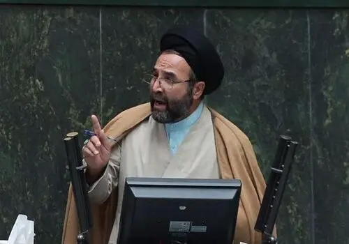 
چرا گوشت باید کیلویی ۸۰۰ هزار تومان شود؟ / اگر بنزین بدون انسجام گران شود، پفک هم گران می‌شود
