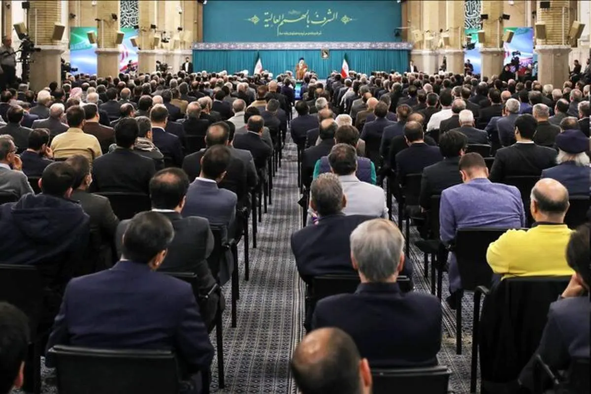 رهبر انقلاب: رشد نقدینگی باید متوقف شود؛ دولت موانع فضای کسبوکار را برطرف کند