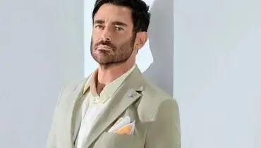 محمدرضا گلزار از خودروی لاکچری جدیدش رونمایی کرد!