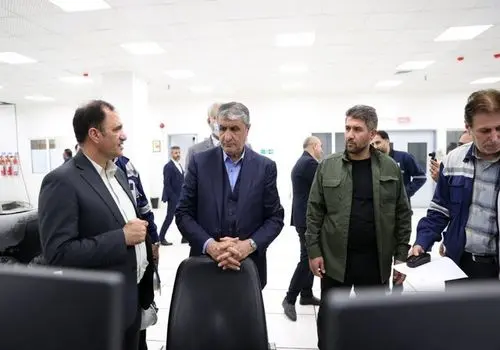 اسلامی: دشمنان نمی‌توانند تحمل کنند که جمهوری اسلامی می‌تواند در مرز دانش حرکت کند