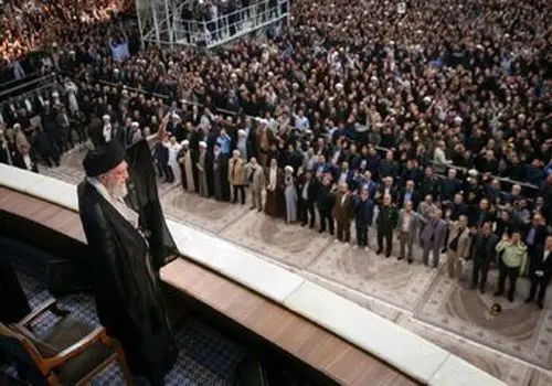  نظامیان خارجی در حرم امام خمینی(ره)+ عکس