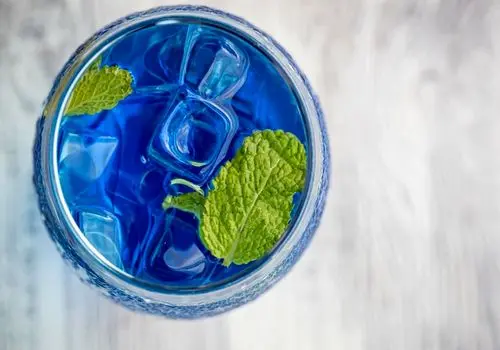 طرز تهیه سیروپ بلو کاراسائو در خانه
