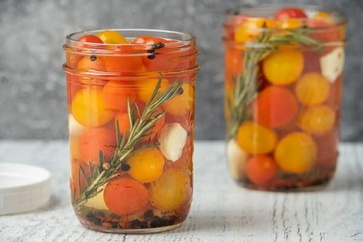 طرز تهیه ترشی گوجه گیلاسی
