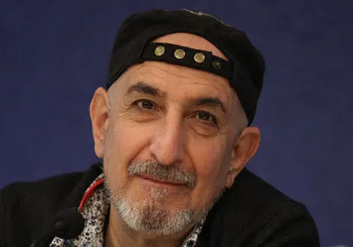 لاله اسکندری: کارگردانان از نقش کمدی برایم می‌ترسند +فیلم