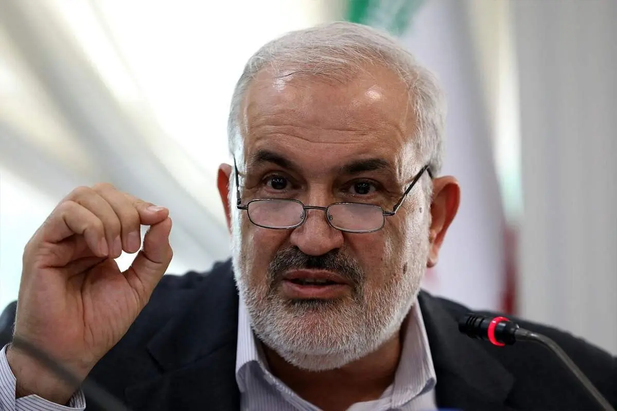 علیآبادی: آدم در محضر رئیسجمهور یک مقدار دست و پای خود را گم می کند + فیلم