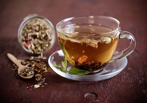 کدام چای برای سلامت قلب بهتر است؛ سبز، سیاه یا گیاهی؟

