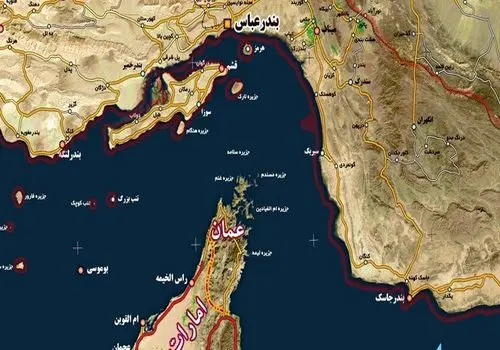  آتش‌گرفتن ۳کشتی در نزدیکی تنگه هرمز+ عکس