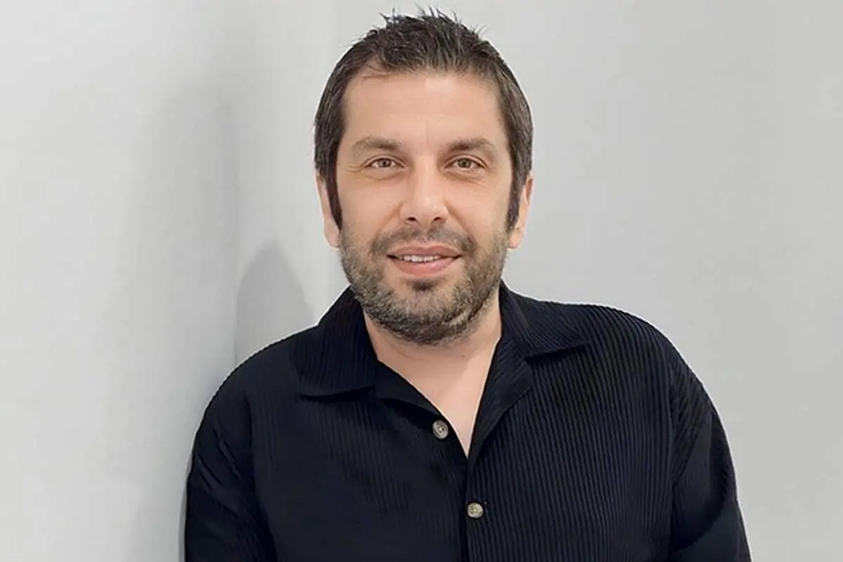 عباس جمشیدی فر عزادار شد