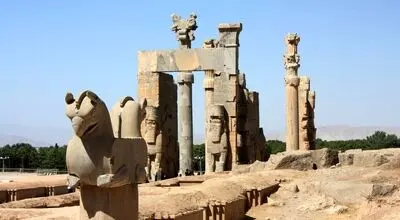 هشدار باستان‌شناسان به پزشکیان درباره تخت‌جمشید